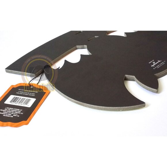 Brand NEW Hallmark Halloween Trick or Treat Bat Door Wall Sign Decoration - Picture 3 of 4